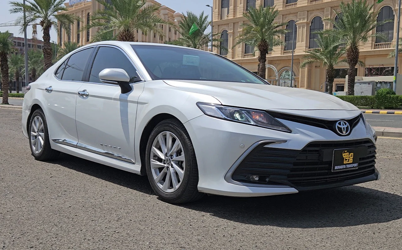 Toyota Camry 2024/25 Main